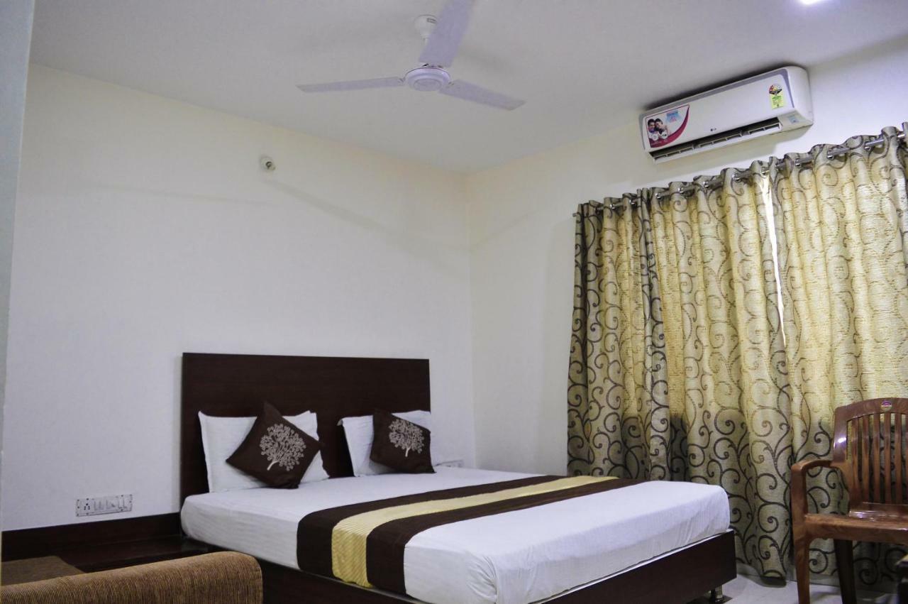 Hotel Maheshwari Avenue Ujjain Exterior photo